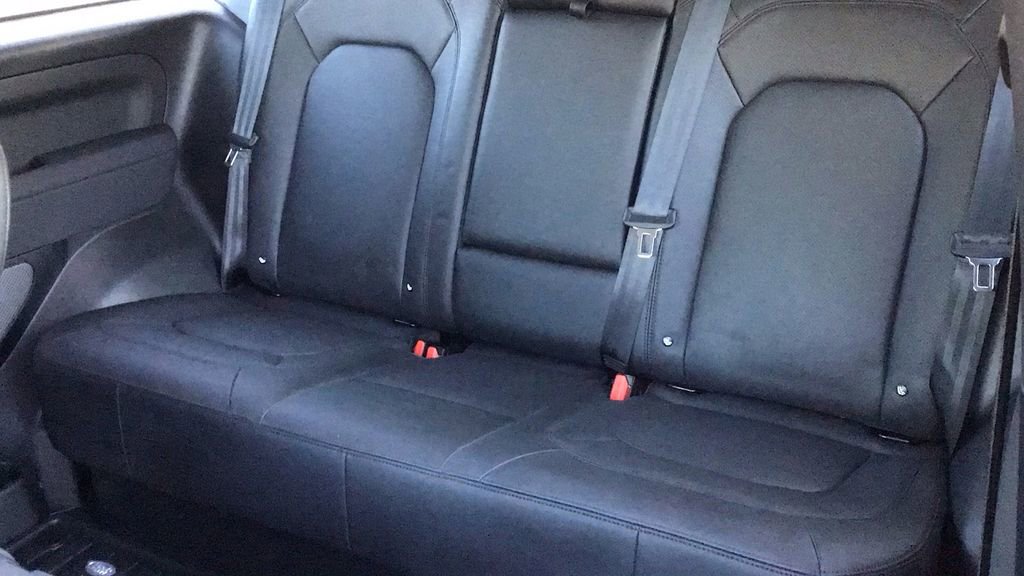 Used 2023 Land Rover Defender 90 SE image 22