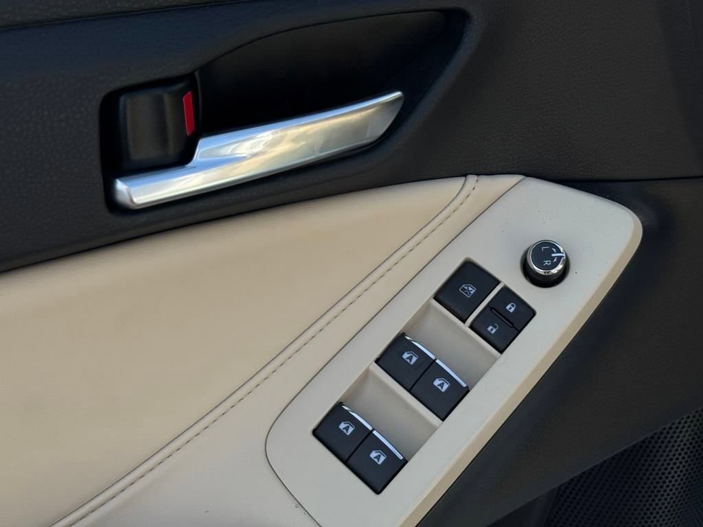 Used 2022 Toyota Avalon XLE w/ Moonroof Package FWD image 23