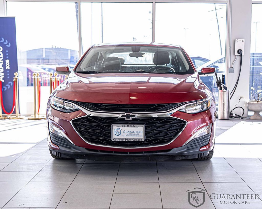 Used 2021 Chevrolet Malibu RS FWD image 2