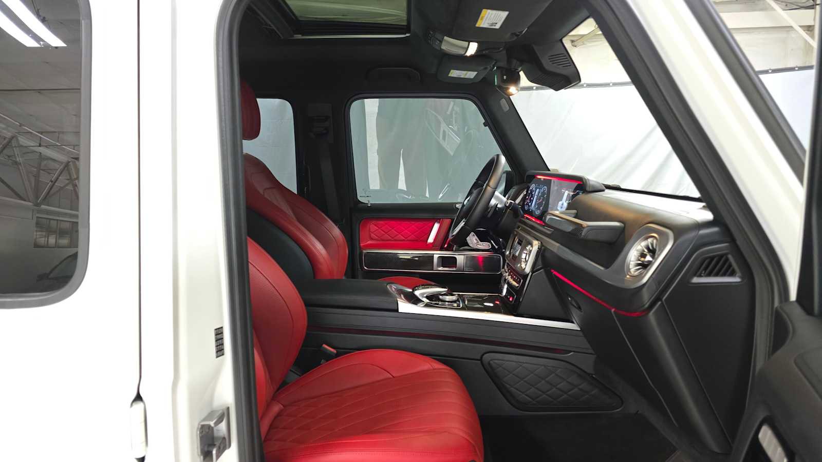 Used 2024 Mercedes-Benz G 550 image 10