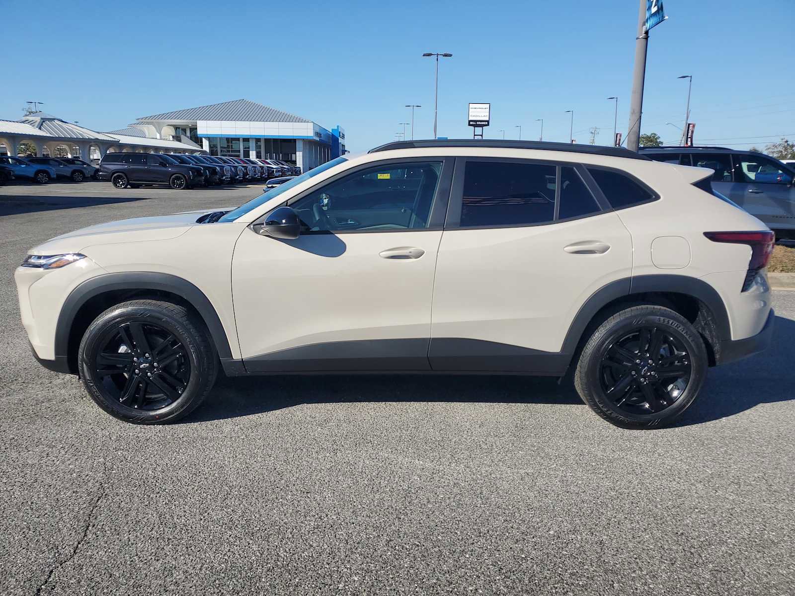 New 2026 Chevrolet Trax ACTIV w/ Driver Confidence Package image 2