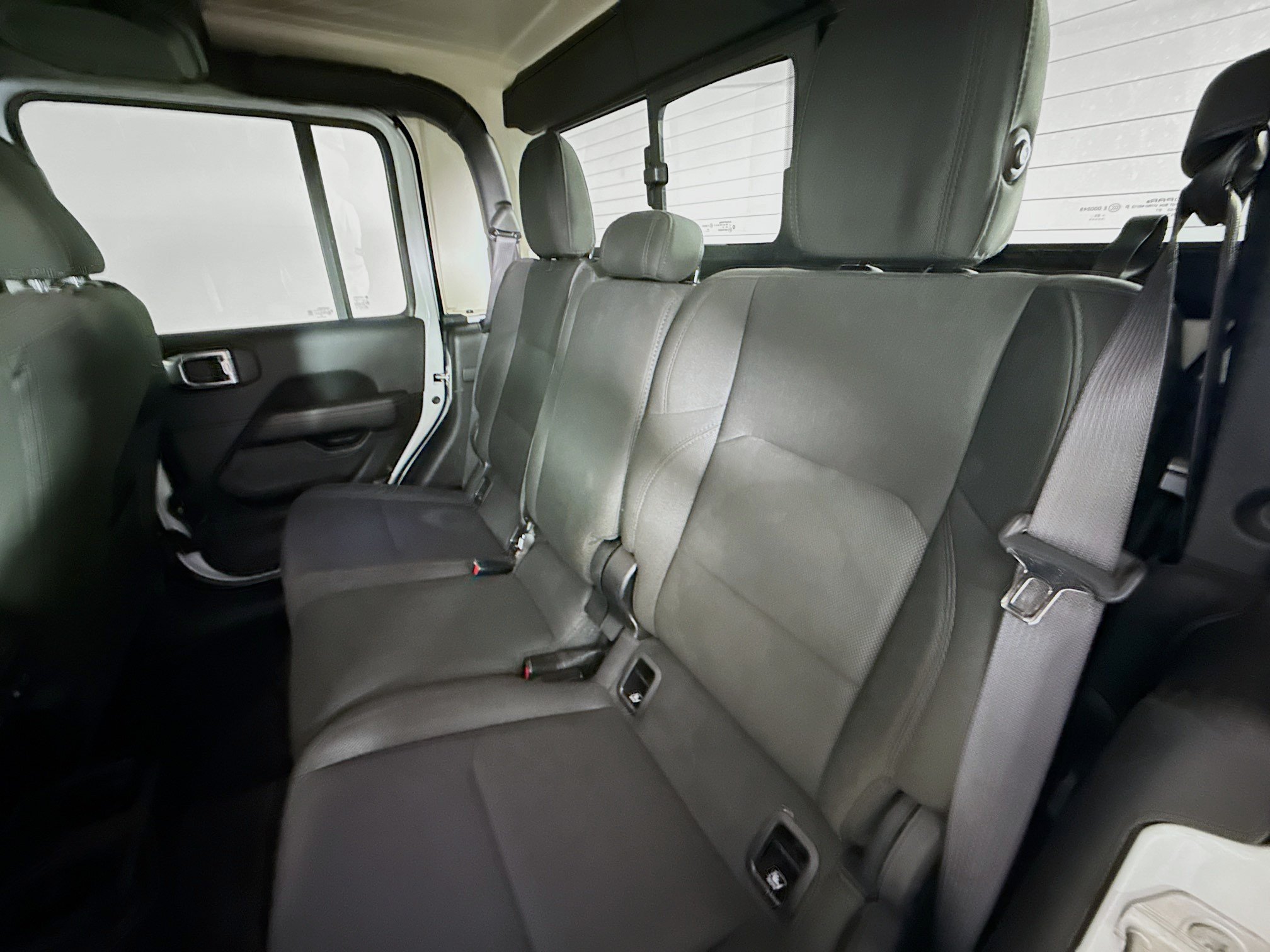 Used 2023 Jeep Gladiator Overland AWD/4WD image 27