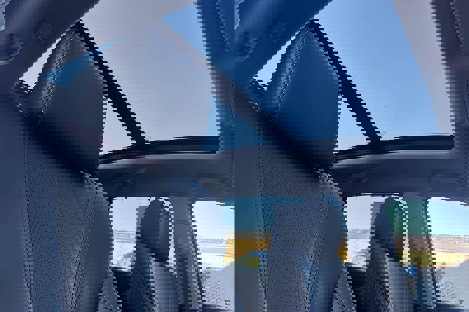 Used 2023 Acura MDX SH-AWD w/ Technology Package image 17