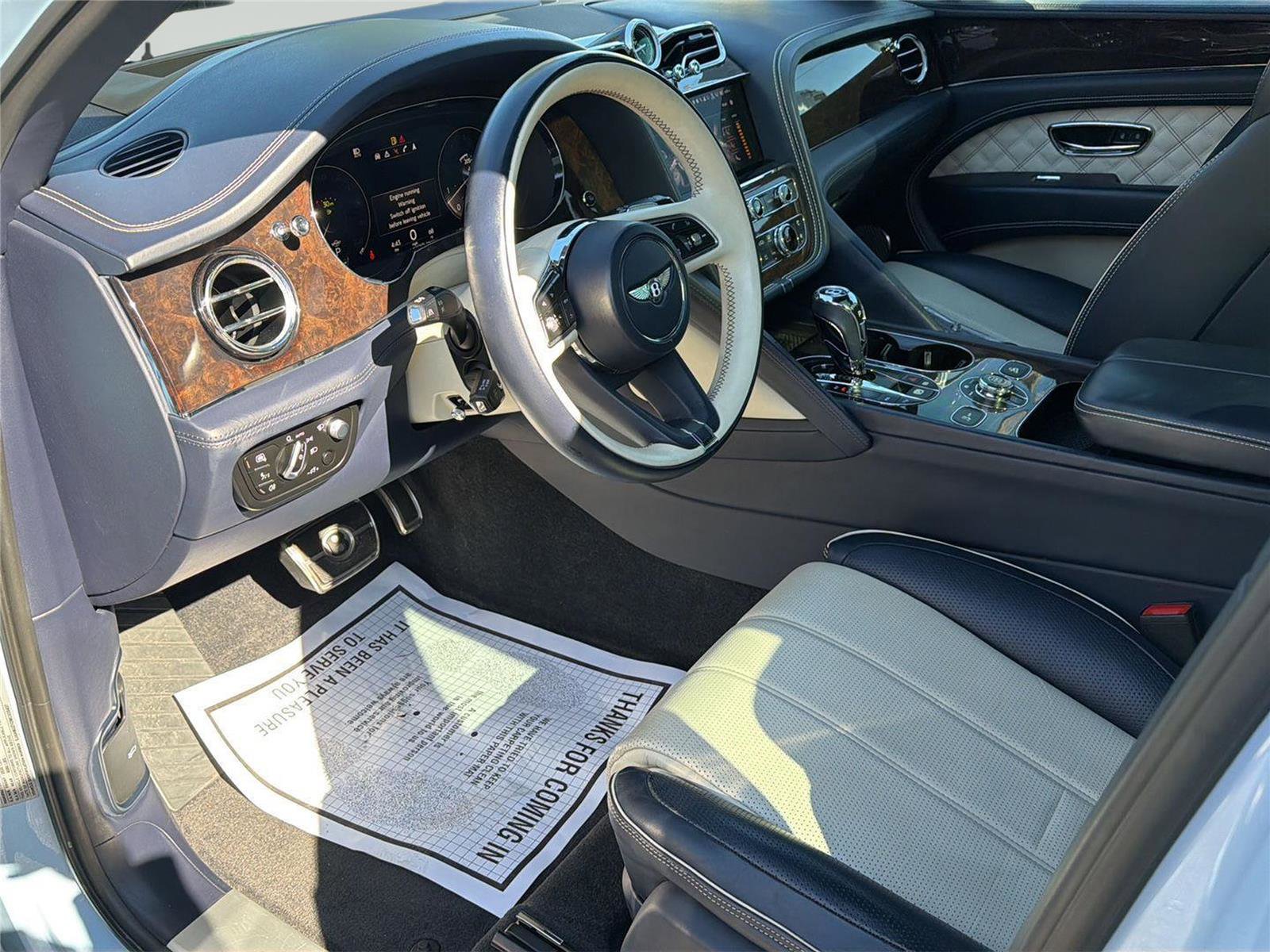 Used 2021 Bentley Bentayga AWD/4WD image 10
