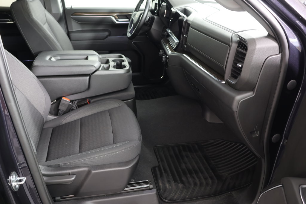 Used 2023 Chevrolet Silverado 1500 LT AWD/4WD image 21