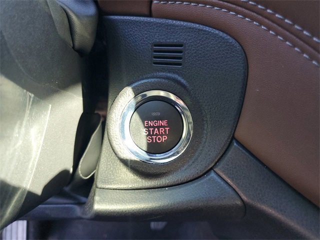 Used 2022 Subaru Outback Touring w/ Popular Package #2 image 26