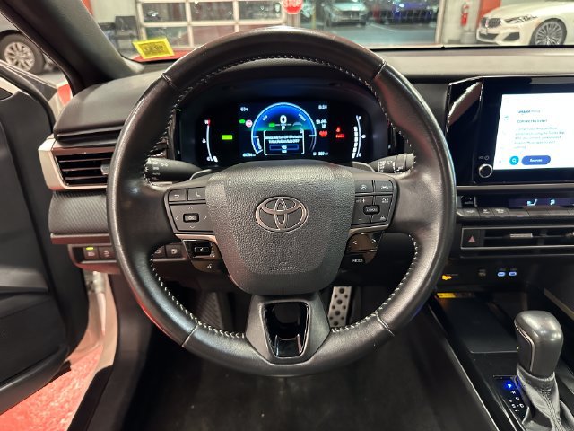 Used 2025 Toyota Camry SE FWD image 18
