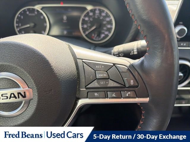 Used 2023 Nissan Sentra SR w/ SR Premium Package image 18