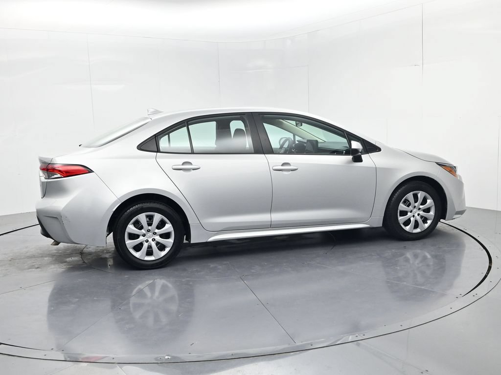 Used 2023 Toyota Corolla LE FWD image 8