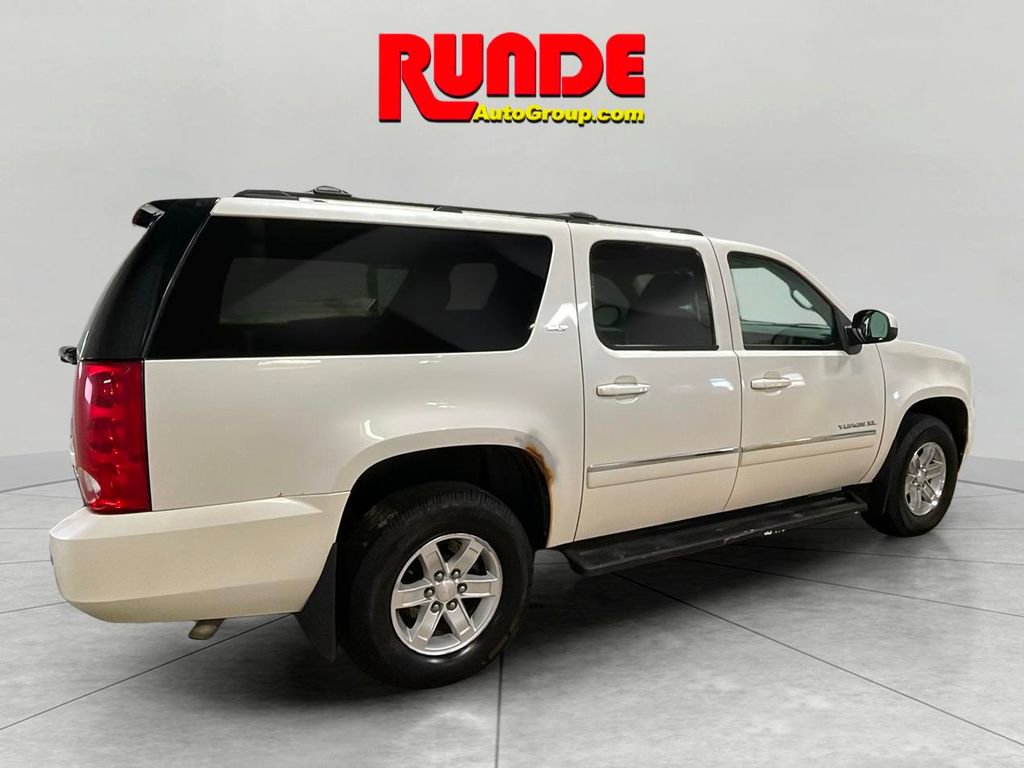 Used 2012 GMC Yukon XL SLT w/ SLT-2 Equipment Package image 5