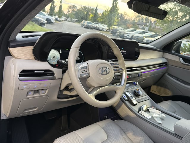 Used 2024 Hyundai Palisade Limited AWD/4WD image 10