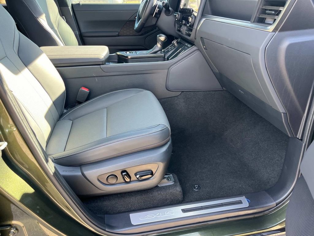 Used 2024 Lexus GX 550 550 Premium image 29