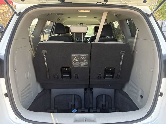 Certified 2019 Kia Sedona EX image 23