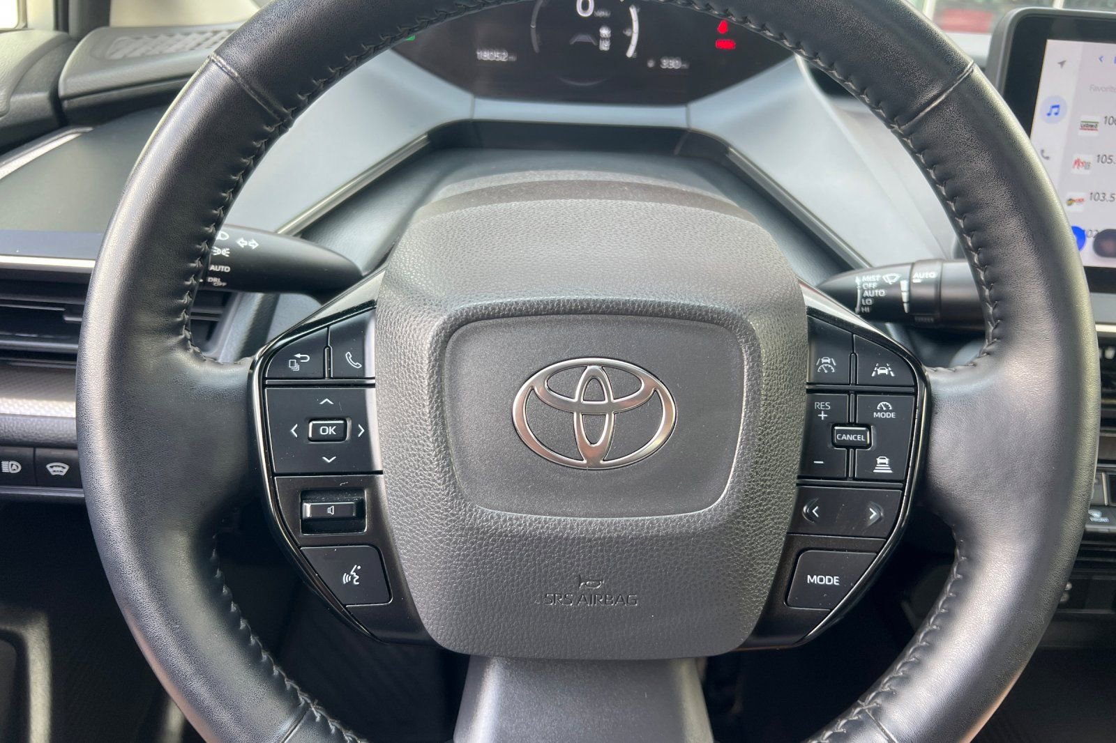 Used 2024 Toyota Prius XLE image 19