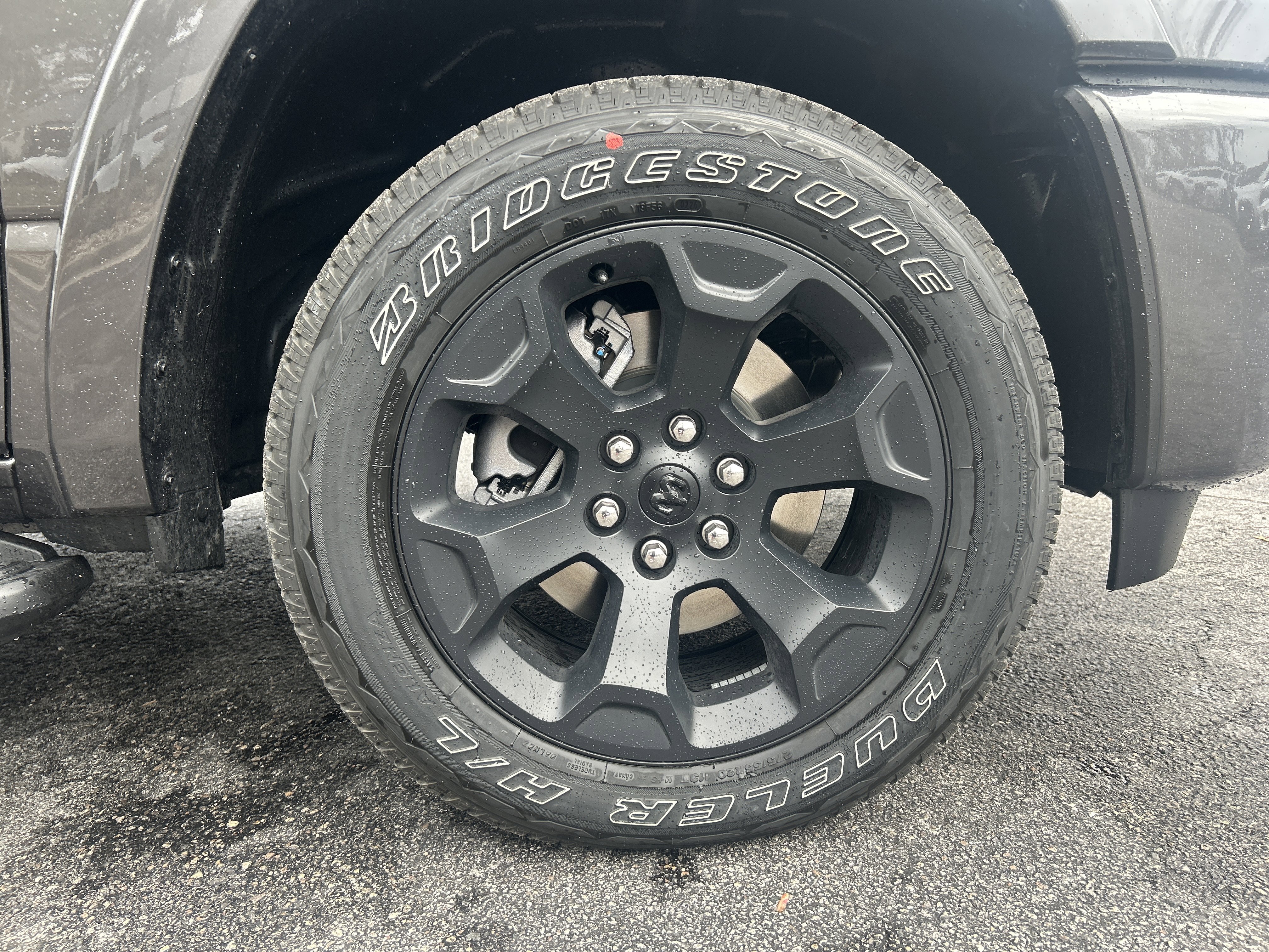 New 2026 RAM 1500 4x4 Crew Cab image 10