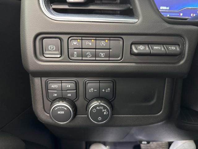 Used 2023 Chevrolet Suburban High Country image 45