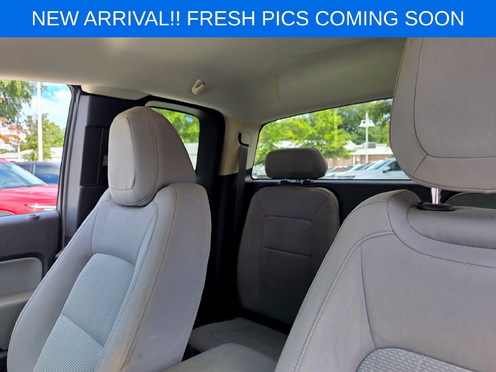 Used 2017 Chevrolet Colorado W/T w/ WT Convenience Package RWD image 8