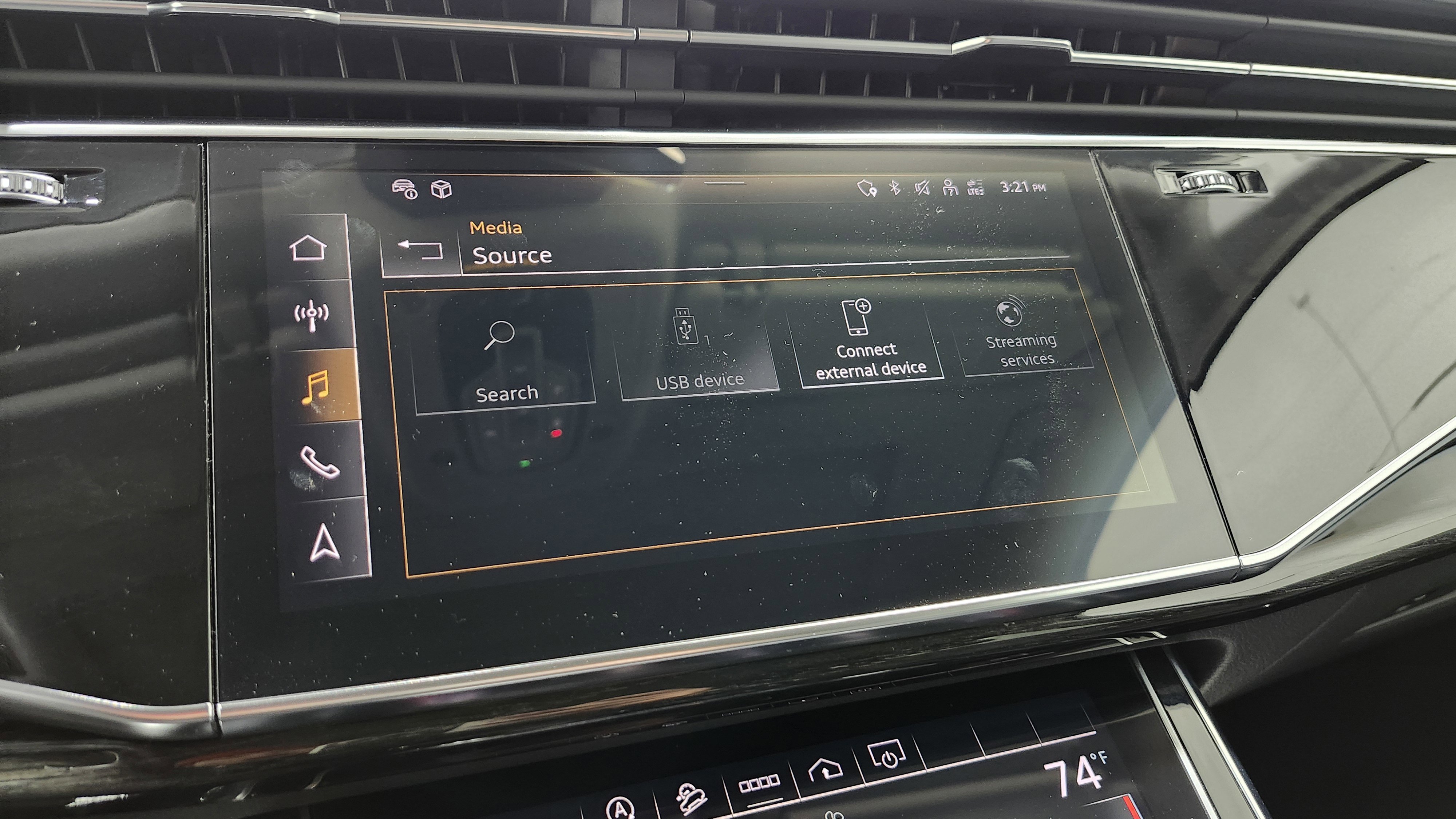 Used 2022 Audi Q7 Premium Plus w/ Premium Plus Package image 8