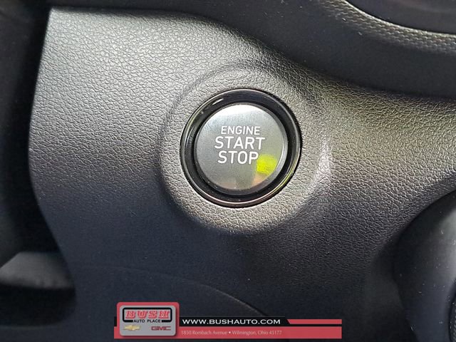 Used 2022 Hyundai Venue Limited image 25