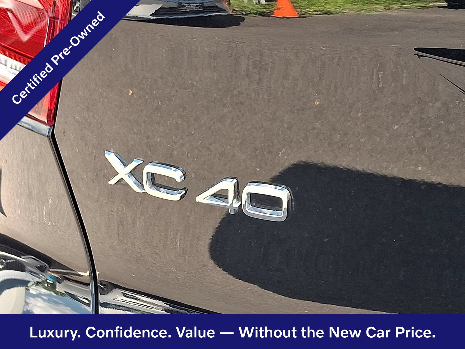 Certified 2024 Volvo XC40 B5 Plus w/ Climate Package AWD/4WD image 31
