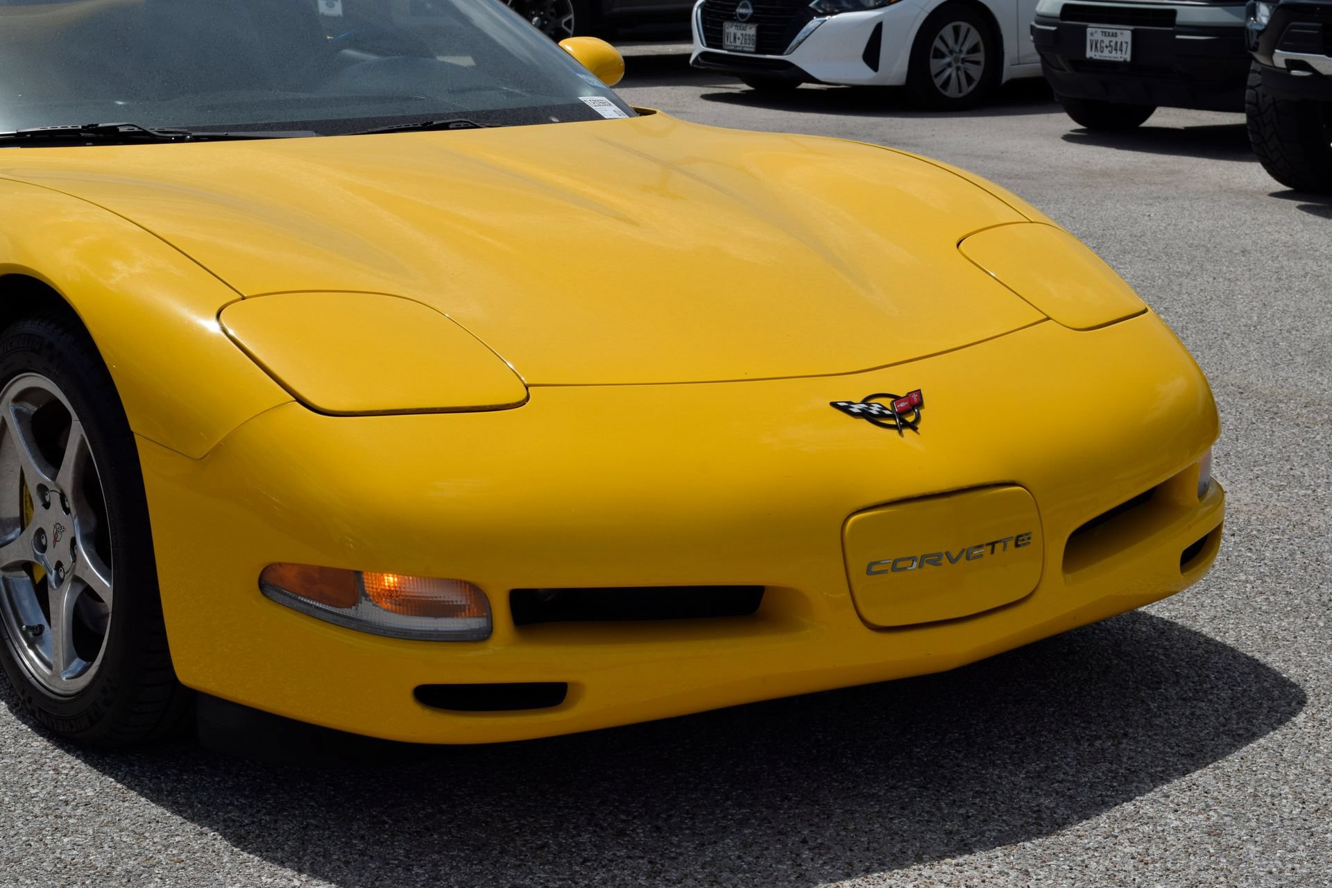 Used 2000 Chevrolet Corvette Convertible w/ Memory Pkg RWD image 21
