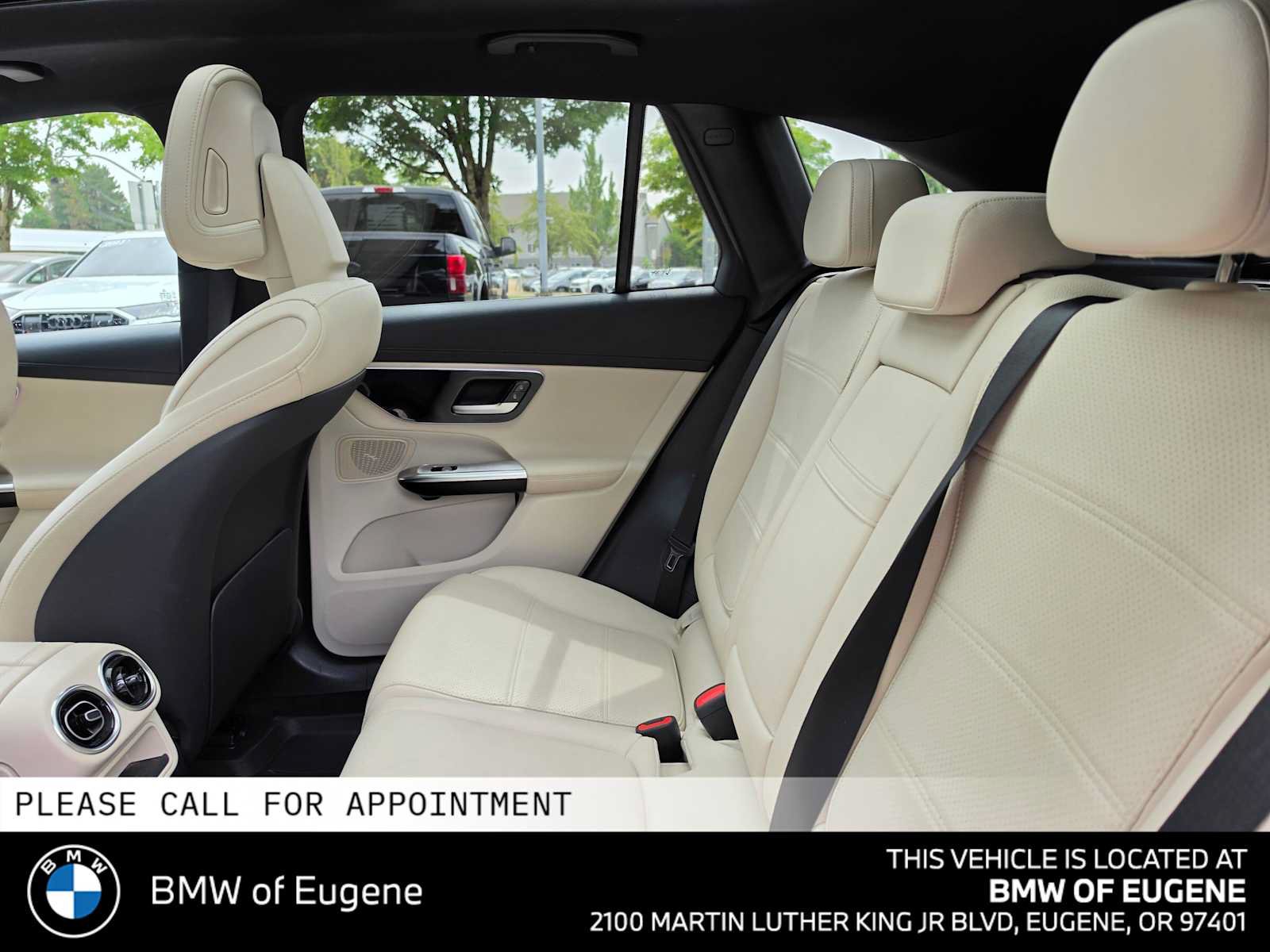 Used 2024 Mercedes-Benz GLC 300 4MATIC image 20