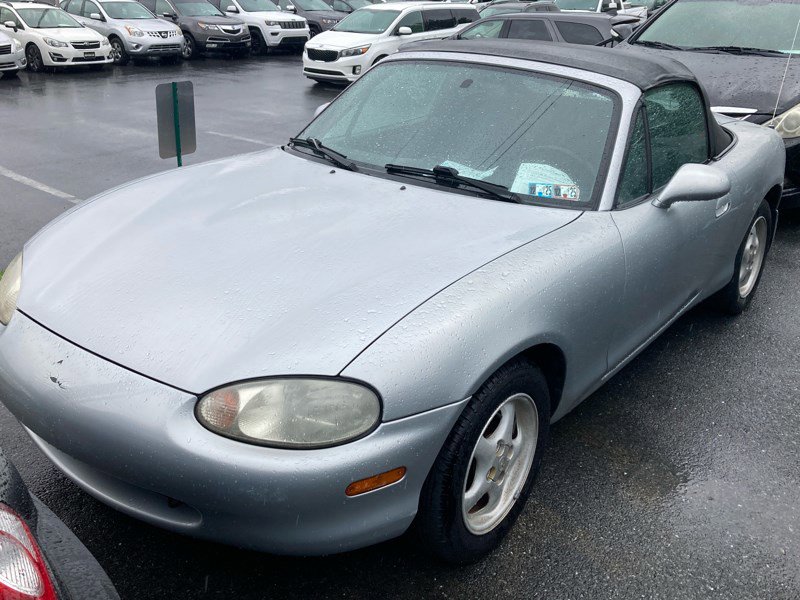 Used 1999 MAZDA MX-5 Miata image 2