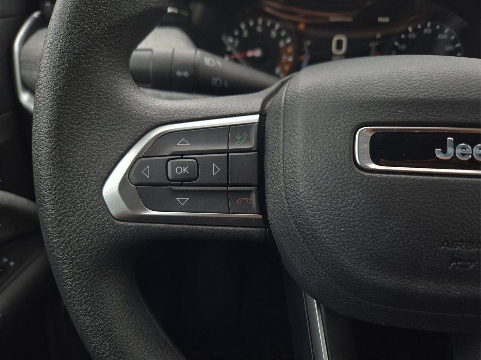 Used 2025 Jeep Compass Sport AWD/4WD image 15