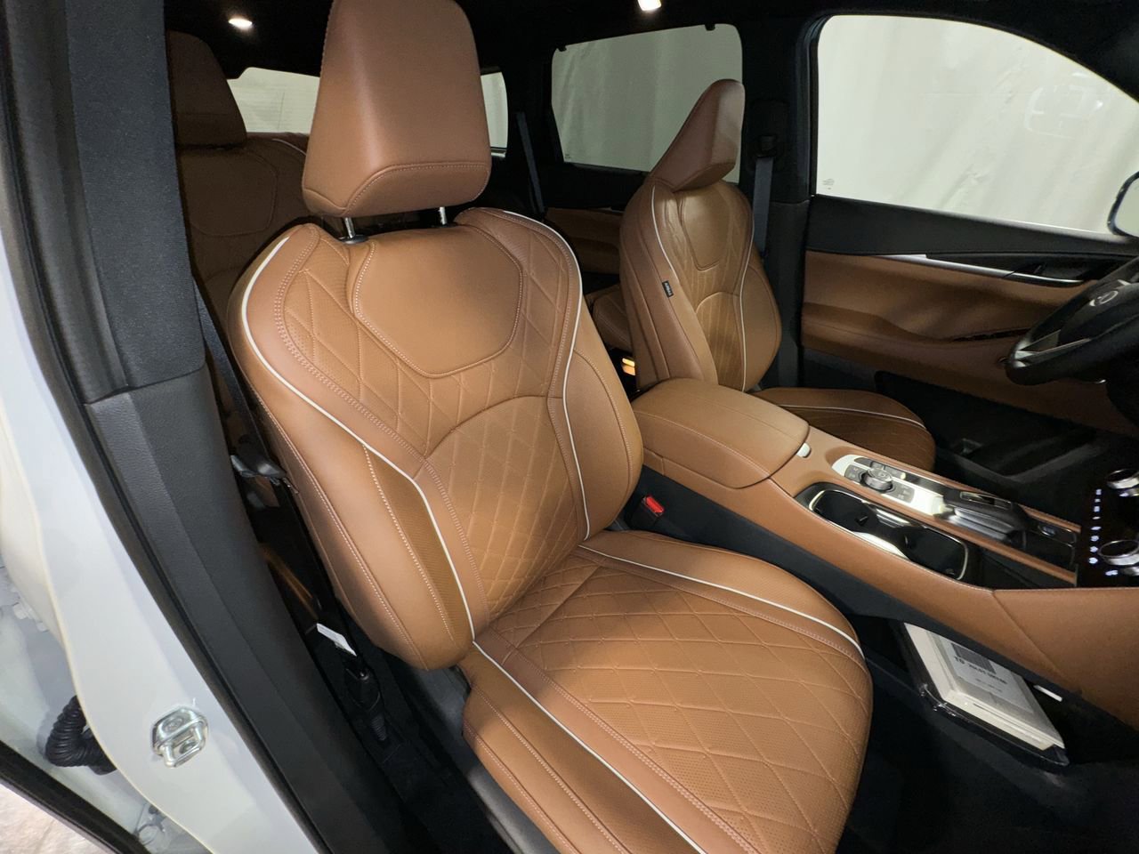 Certified 2025 INFINITI QX60 Autograph w/ Cargo Package image 33