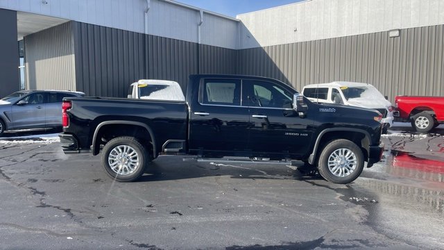 Used 2022 Chevrolet Silverado 3500 High Country image 7
