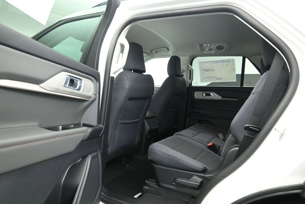 New 2026 Ford Explorer Active image 19