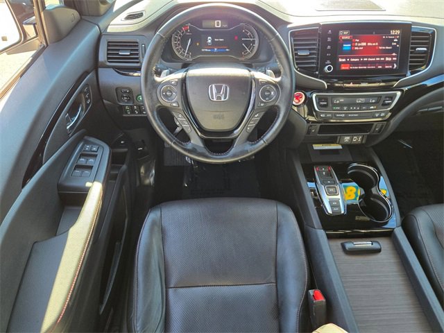 Certified 2021 Honda Ridgeline Black Edition image 15