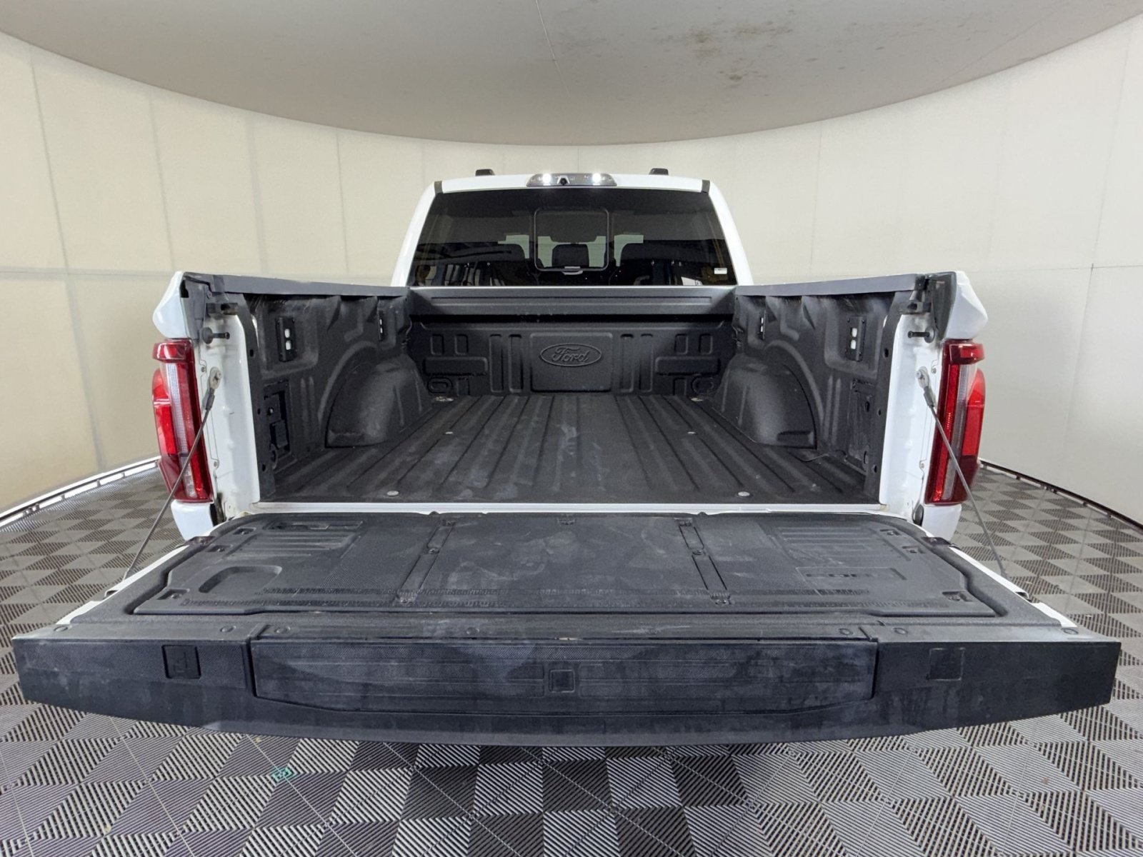 Used 2024 Ford F150 Raptor AWD/4WD image 27