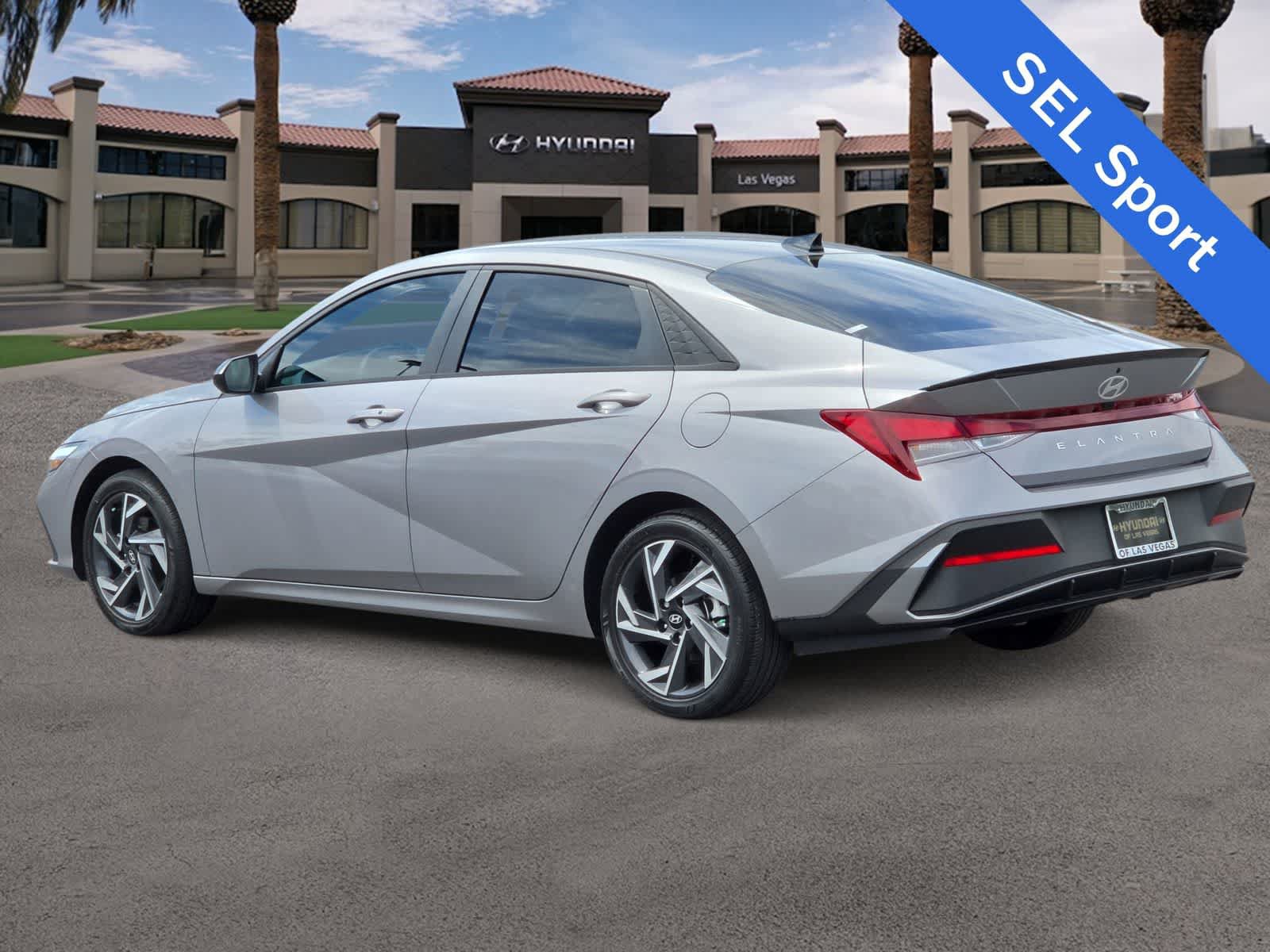 Certified 2025 Hyundai Elantra Sport FWD image 6