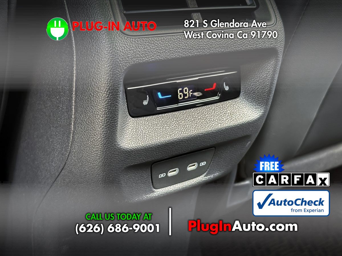 Used 2026 Volkswagen Tiguan SEL R-Line AWD/4WD image 12