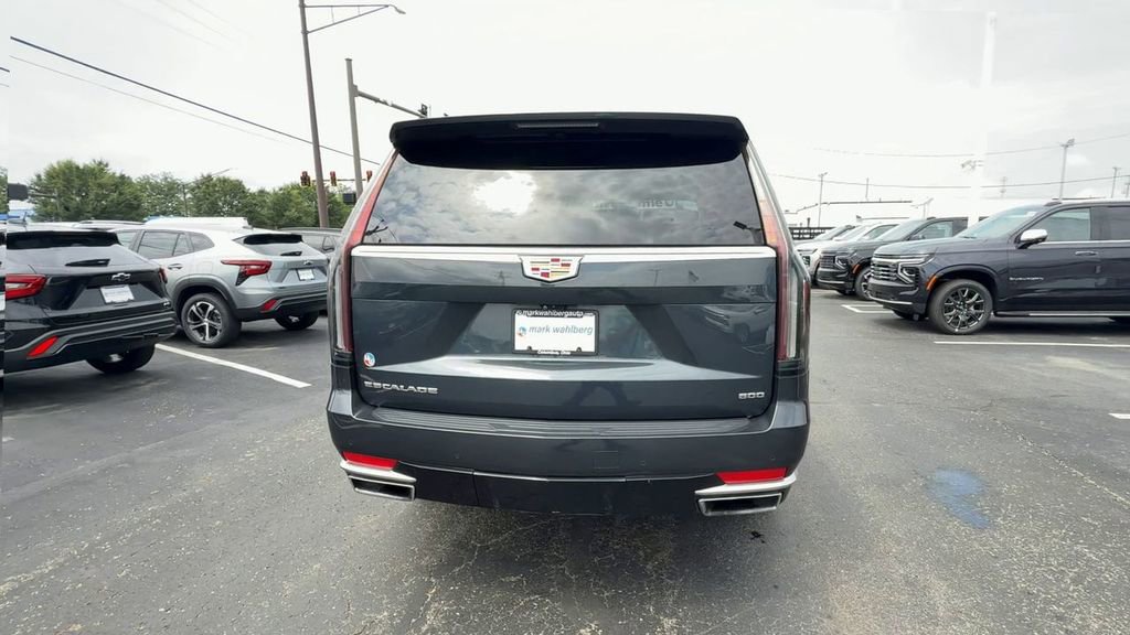 Used 2022 Cadillac Escalade ESV Premium Luxury Platinum AWD/4WD image 7