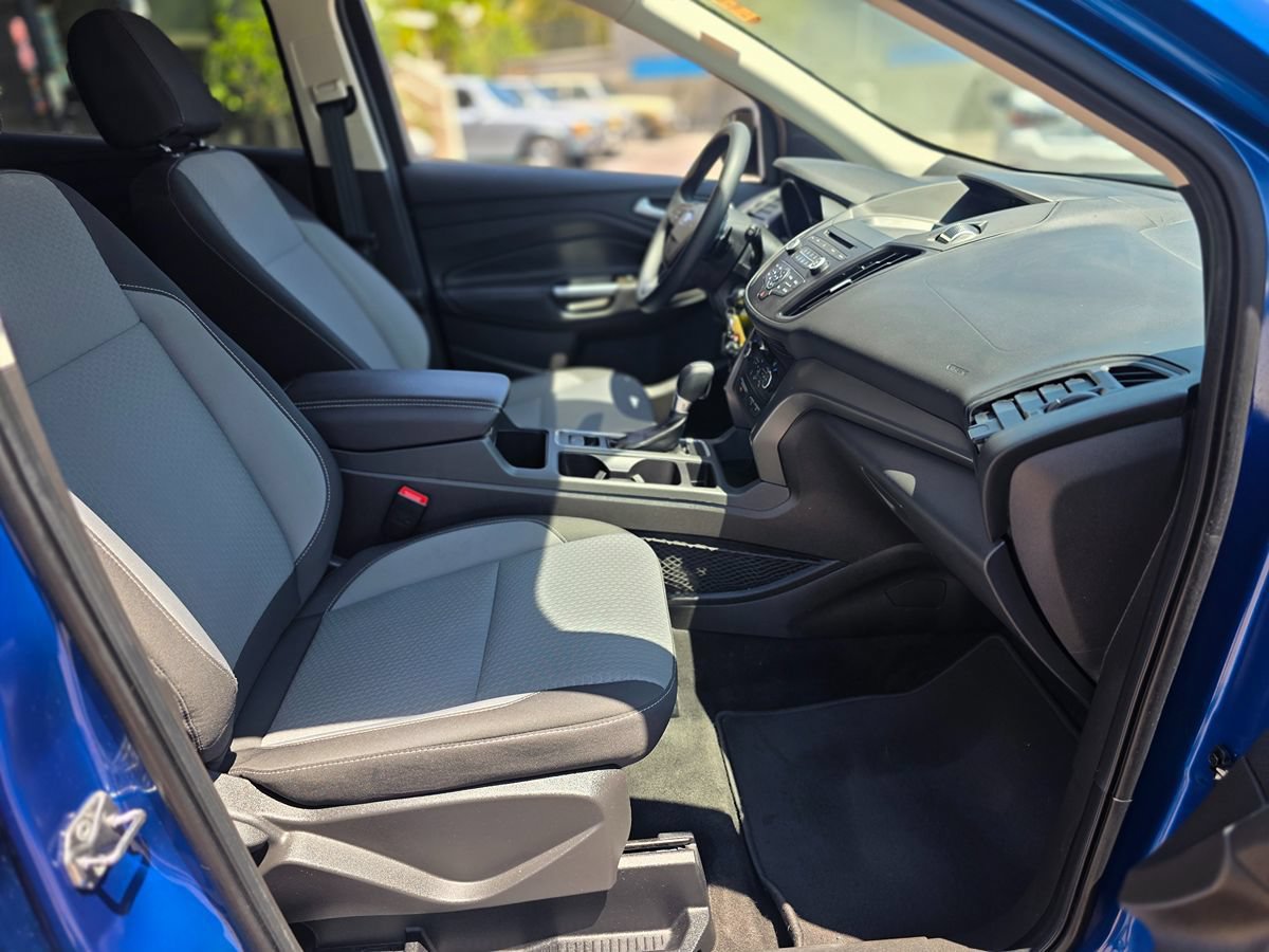 Used 2017 Ford Escape SE FWD image 15