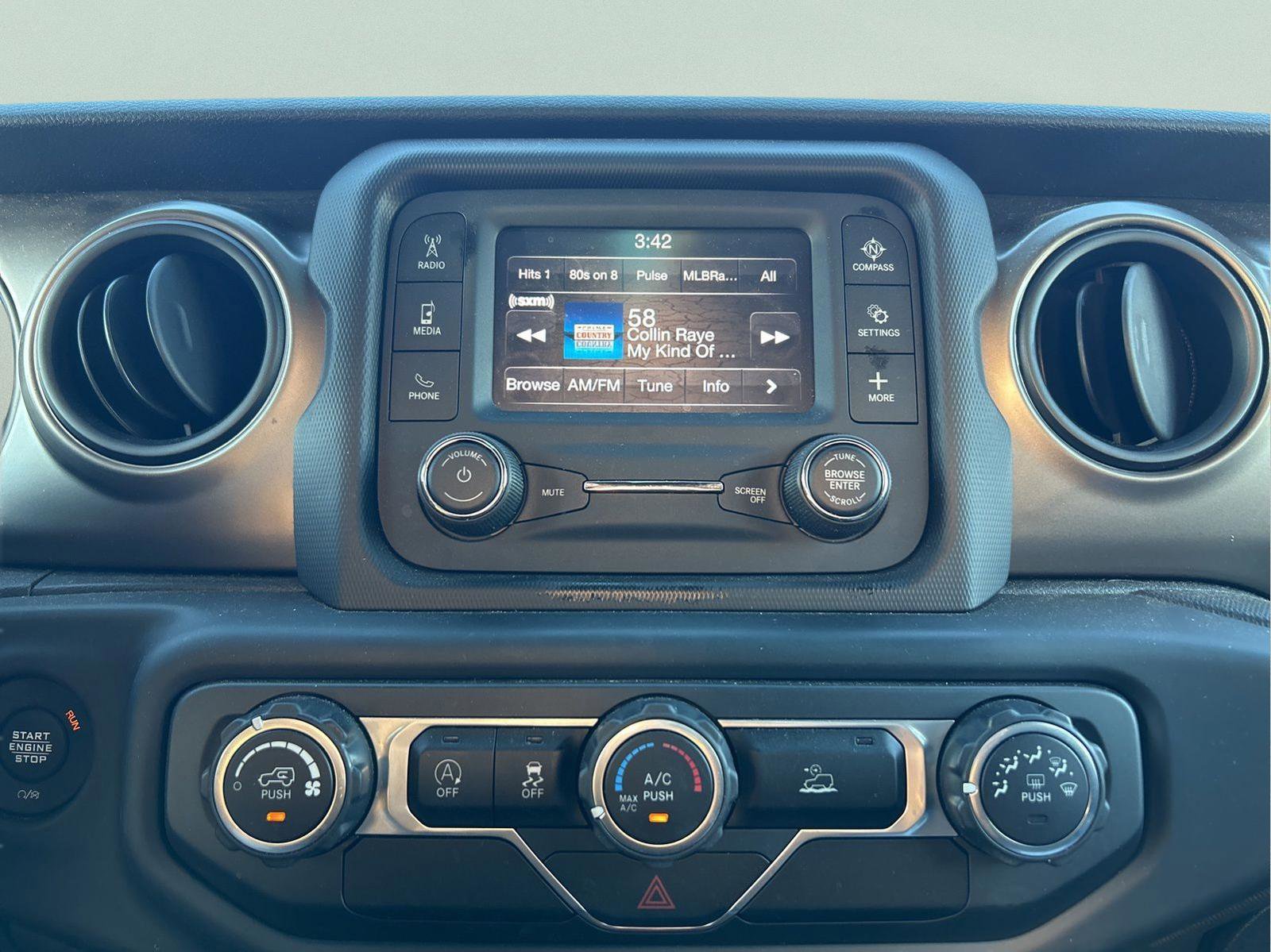 Certified 2020 Jeep Gladiator Sport w/ Quick Order Package 24S image 18