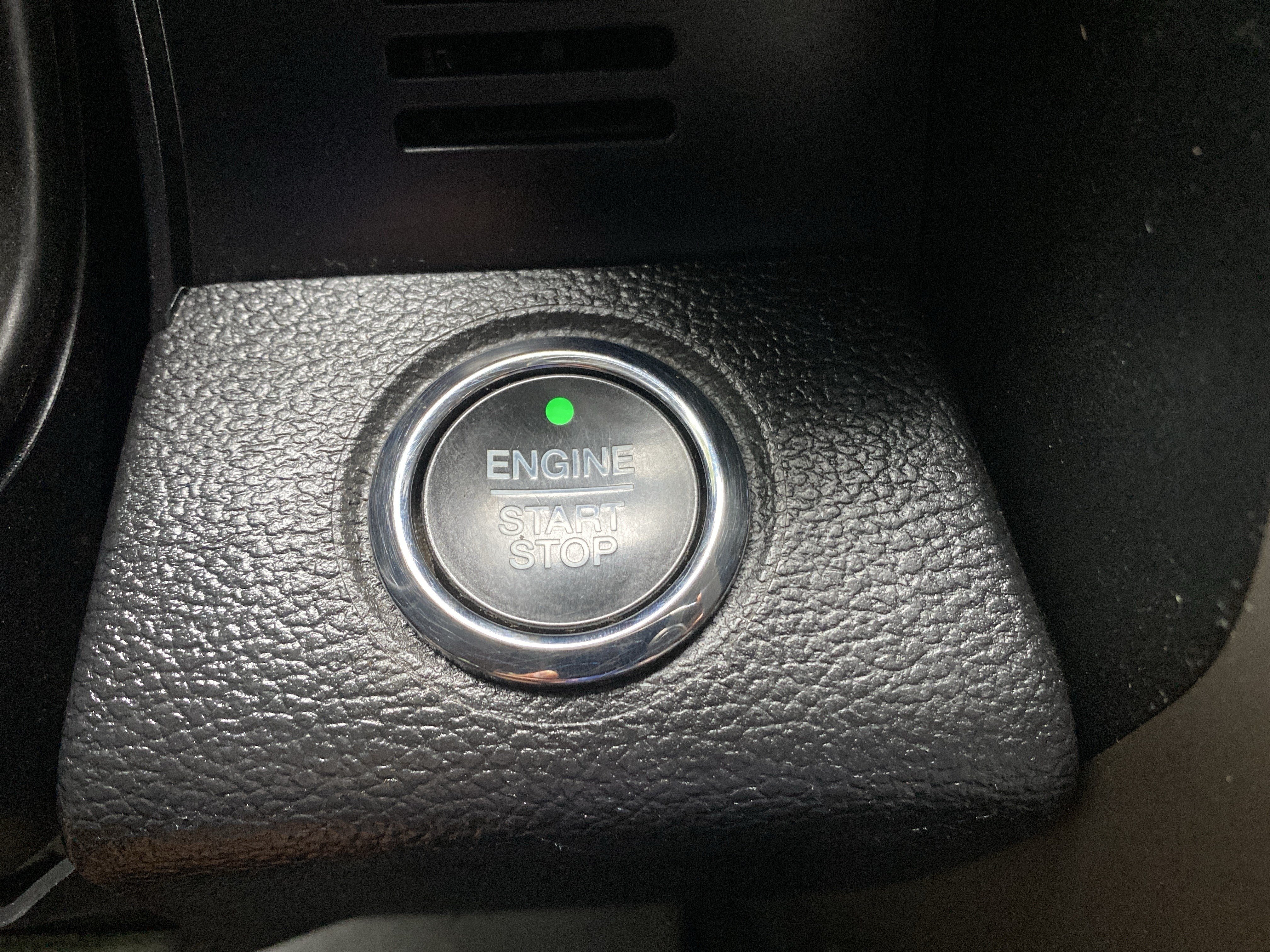Used 2018 Ford F250 Lariat w/ Lariat Ultimate Package AWD/4WD image 27