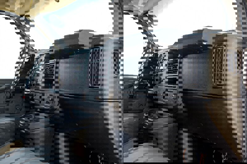 Used 2012 Chevrolet Express 2500 image 10