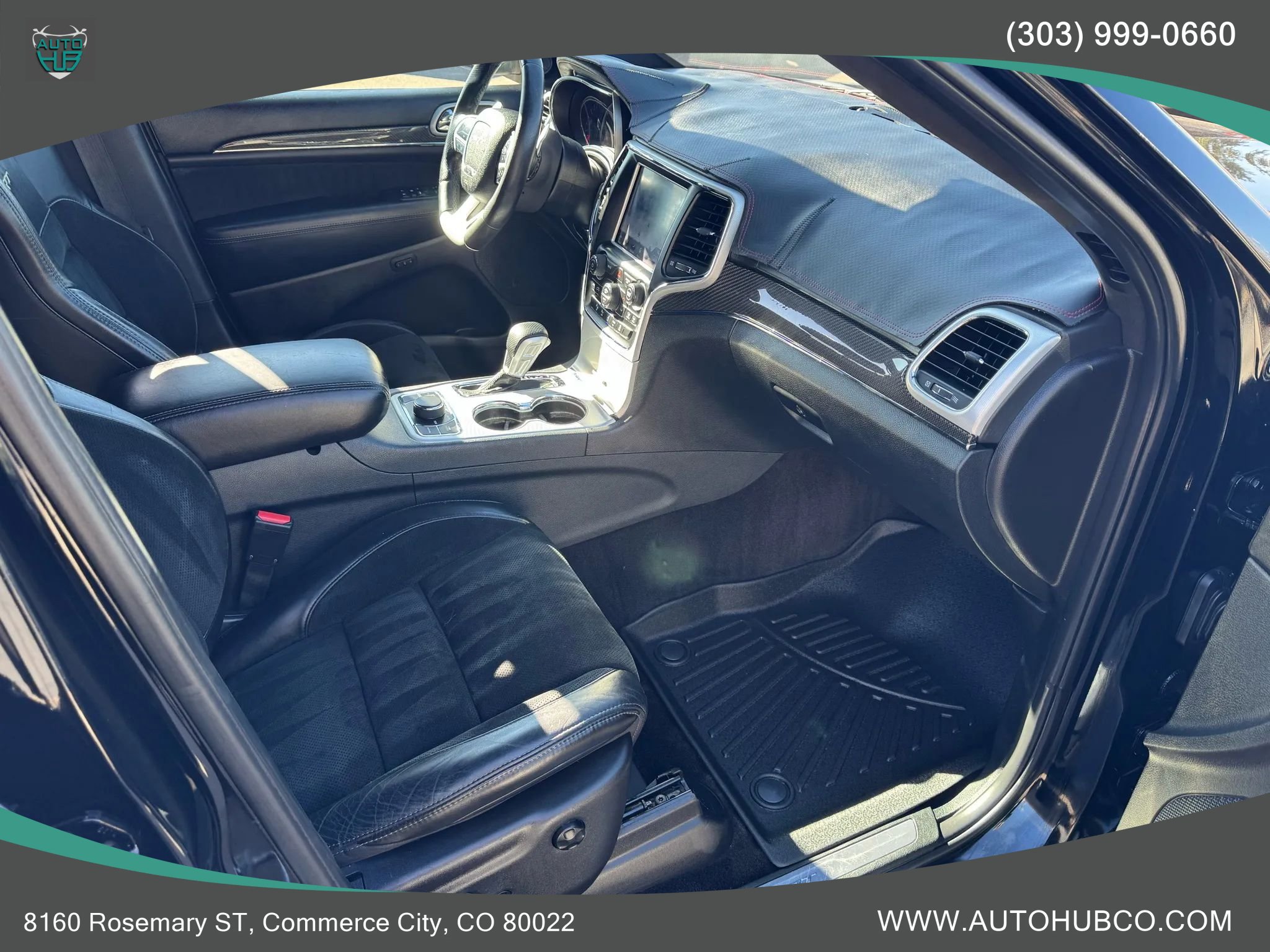Used 2018 Jeep Grand Cherokee SRT w/ Trailer Tow Group IV AWD/4WD image 9