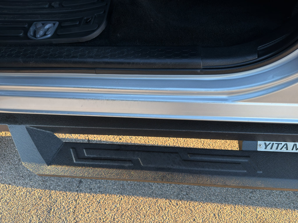 Used 2015 RAM 2500 Laramie image 17