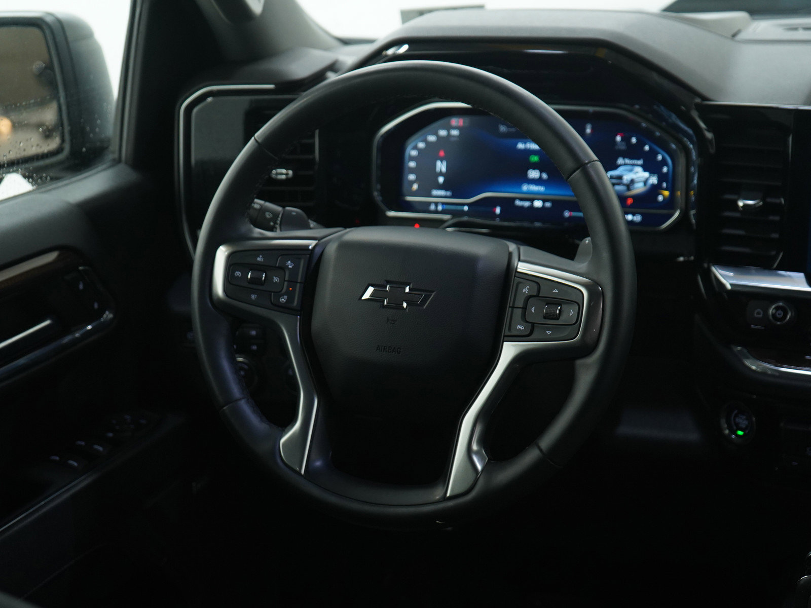 Used 2024 Chevrolet Silverado 1500 LT Trail Boss w/ LT Trail Boss Premium Package image 14