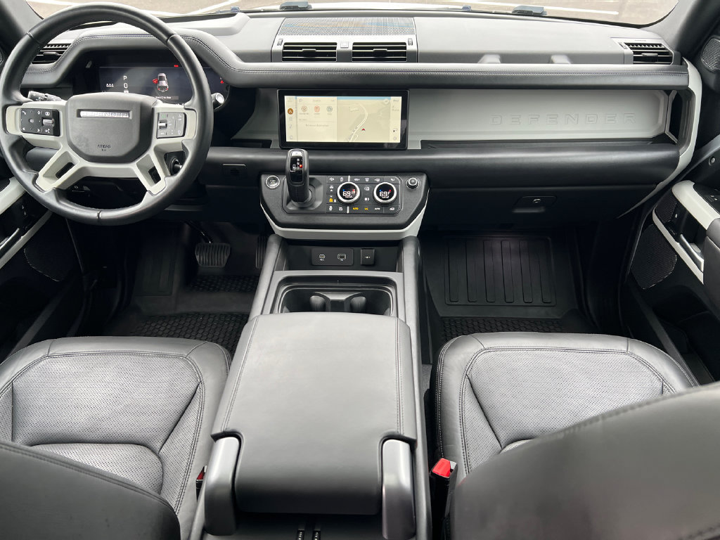Used 2024 Land Rover Defender 110 S AWD/4WD image 23