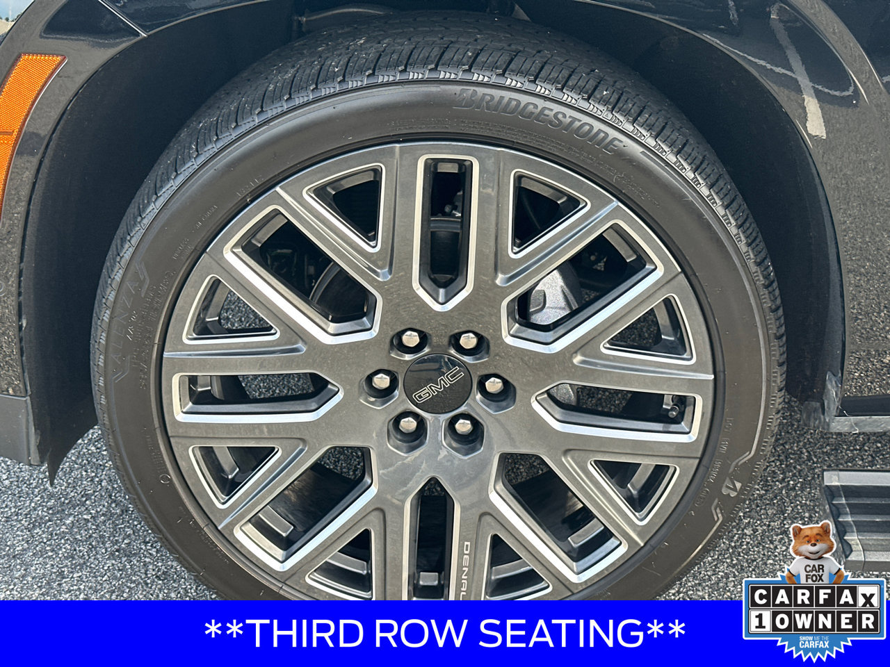 Used 2025 GMC Yukon XL Denali Ultimate AWD/4WD image 11