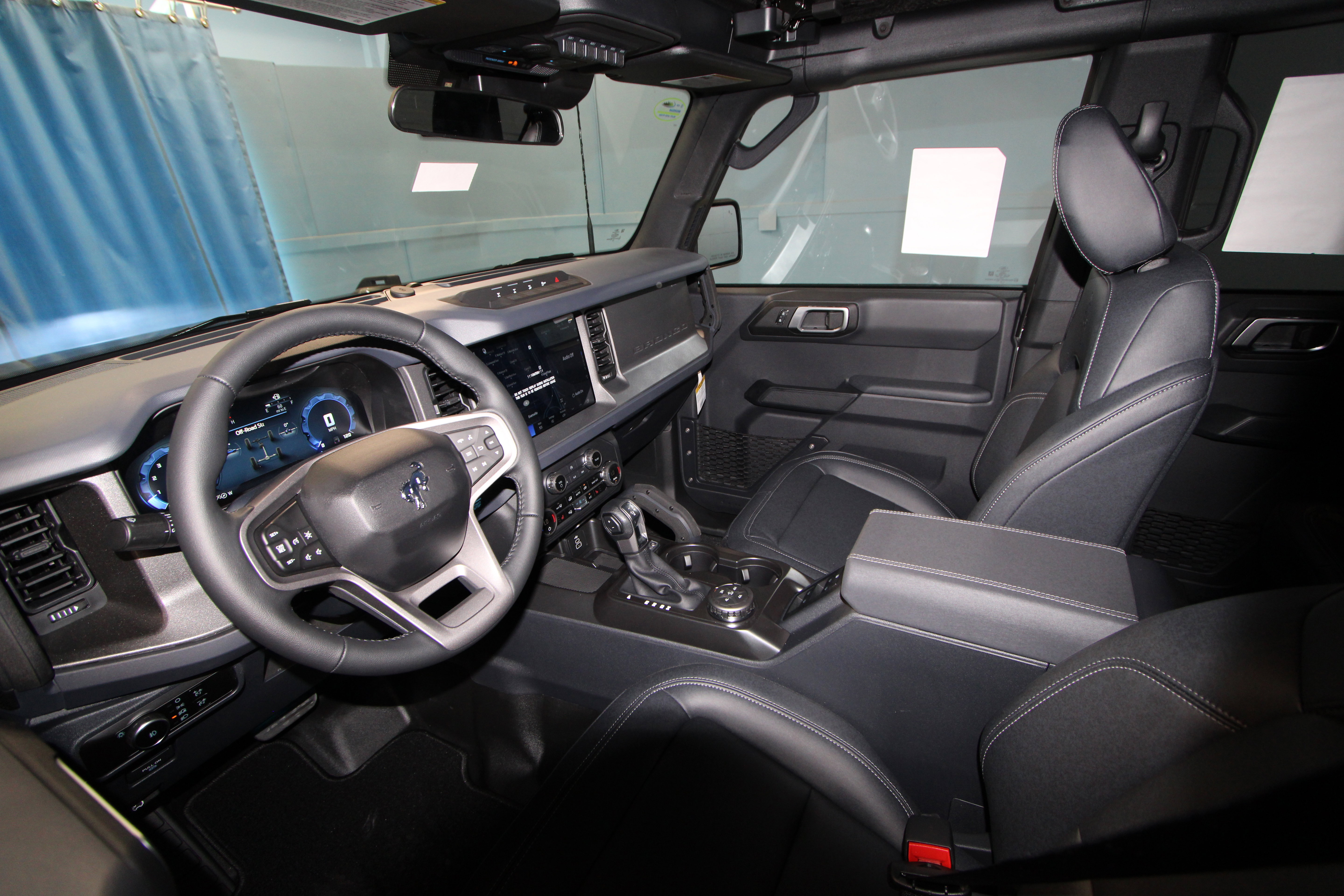 New 2026 Ford Bronco Big Bend w/ Black Diamond Package AWD/4WD image 2