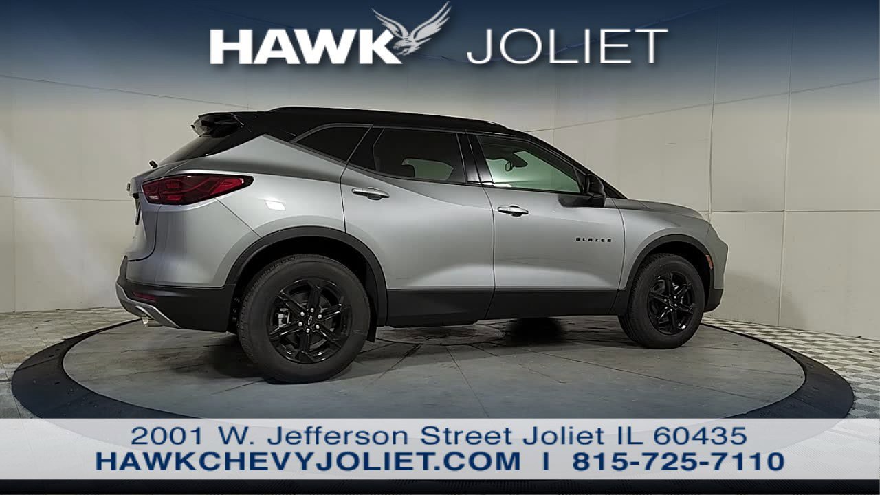 New 2026 Chevrolet Blazer LT w/ Convenience Package AWD/4WD image 9