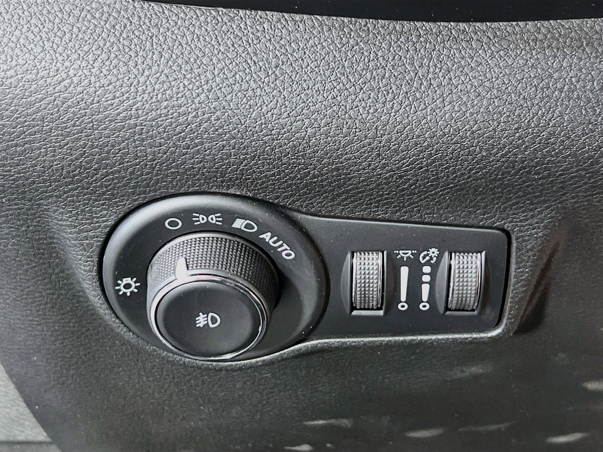 Used 2022 Jeep Compass Limited w/ Sun and Sound Group AWD/4WD image 10