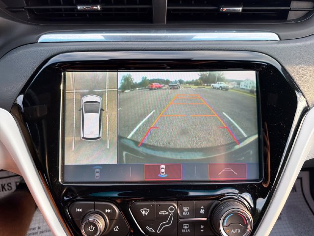 Used 2018 Chevrolet Bolt Premier w/ Driver Confidence II Package FWD image 20