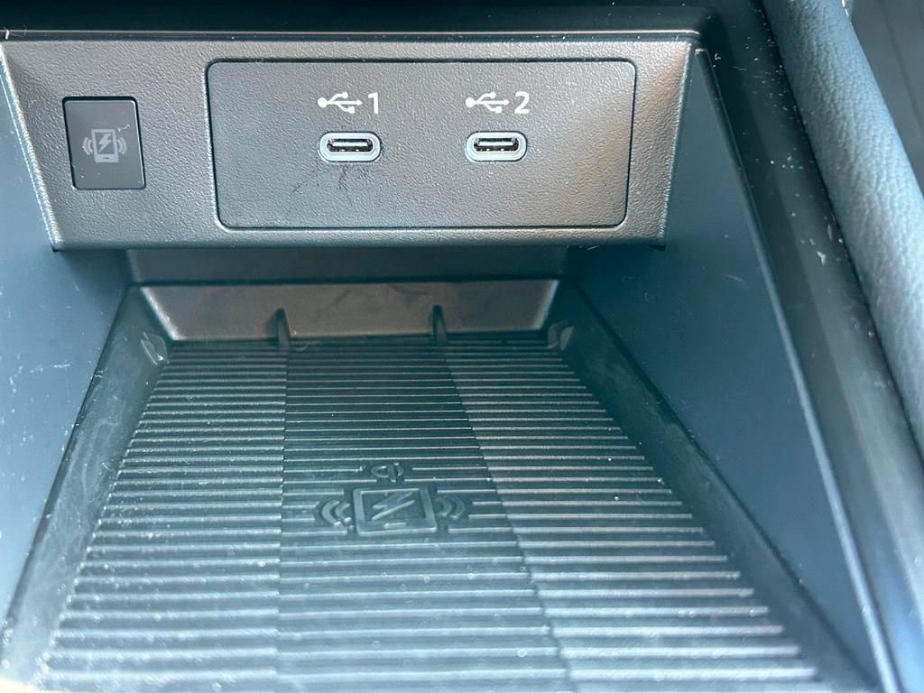 Used 2025 Nissan Kicks SV AWD/4WD image 36